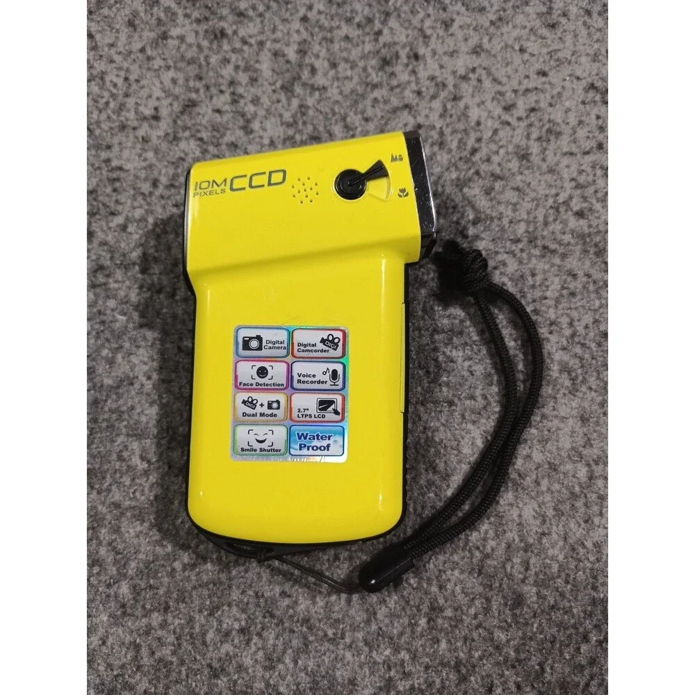 Bell And Howell Wv 10 Hd Waterproof HD Wide Screen Digital Camera IOM Pixels CCD